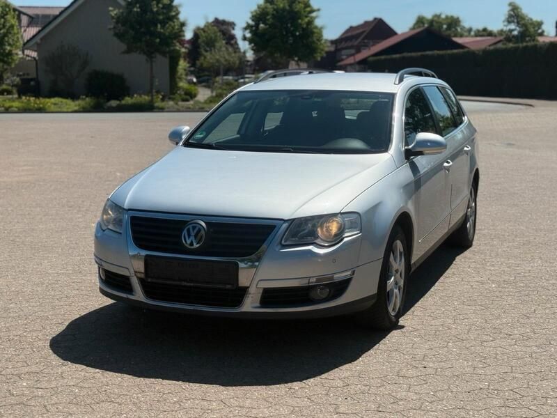 Silber Gebraucht 2009 VW Passat Kombi | 2.000 € (Guter Preis) - Bild 1/4