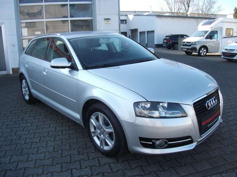 Eissilber metallic Gebraucht 2012 Audi A3 Attraction Kleinwagen | 7.000 € (Fairer Preis) - Bild 1/4