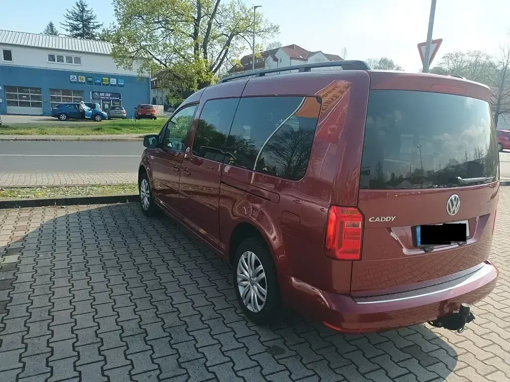 Gebraucht VW Caddy Maxi Comfortline 150 PS (110 kW) 2020 Rot Van / Kleinbus