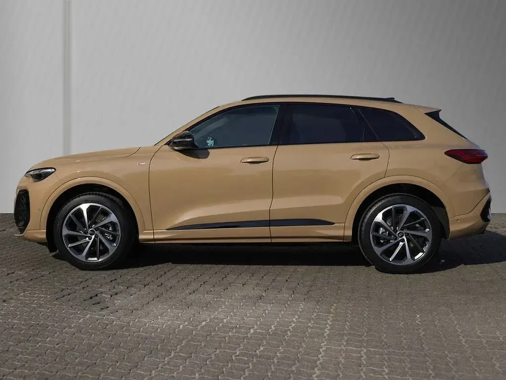 Gebraucht Audi Q5 S-Line 204 PS (150 kW) 2025 Sakhirgold metallic SUV