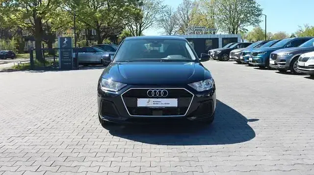 Używany Audi A1 Advanced Plus 150 KM (110 kW) 2021 Niebieski SUV