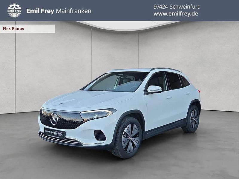 Weiß Gebraucht 2024 Mercedes EQA250 Advanced SUV | 34.660 € (Fairer Preis) - Bild 1/4