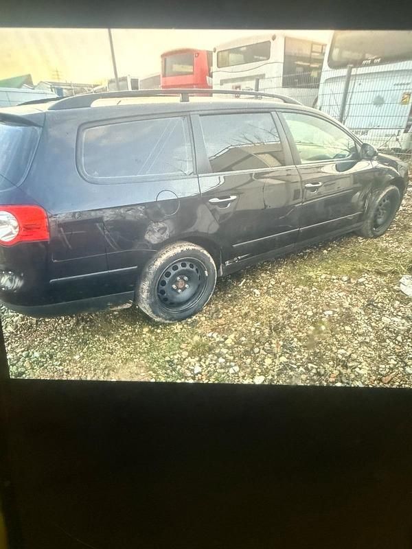 Gebraucht VW Passat 140 PS (102 kW) 2006 Schwarz Kombi