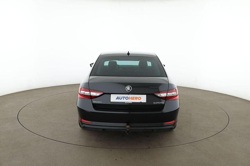 Gebraucht Skoda Superb LAURIN & KLEMENT 2016 Schwarz Limousine