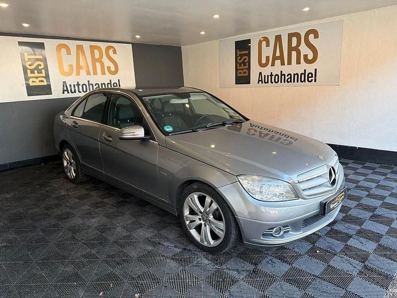 Gebraucht Mercedes C180 156 PS (114 kW) 2010 Silber Limousine
