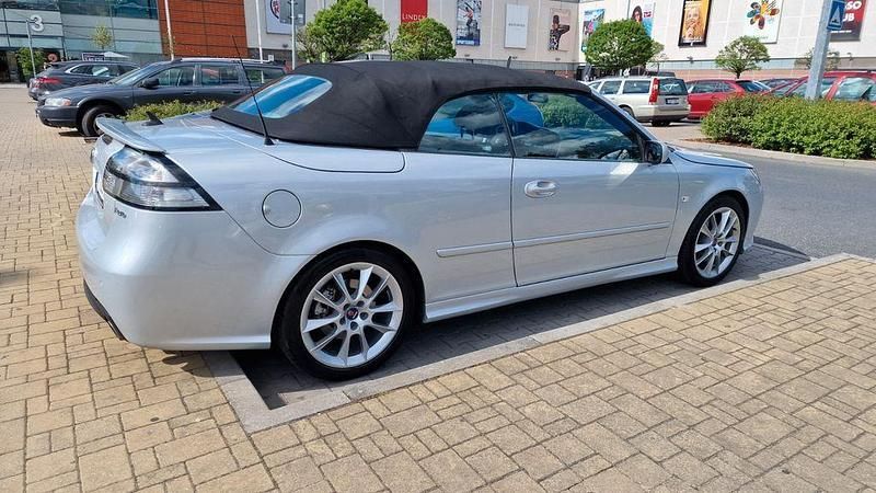 Silber Gebraucht 2009 Saab 9-3 Cabriolet Aero Cabrio | 30.930 € - Bild 1/4