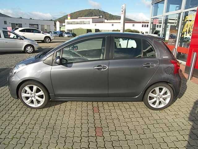 Gebraucht Toyota Yaris 133 PS (97 kW) 2007 Grau metallic Kleinwagen