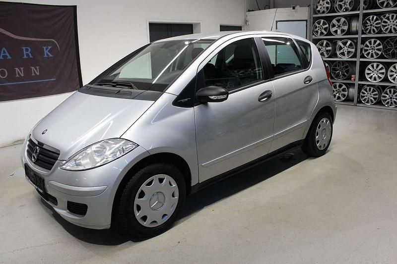 Silber Gebraucht 2004 Mercedes A150 Limousine | 2.499 € (Fairer Preis) - Bild 1/4