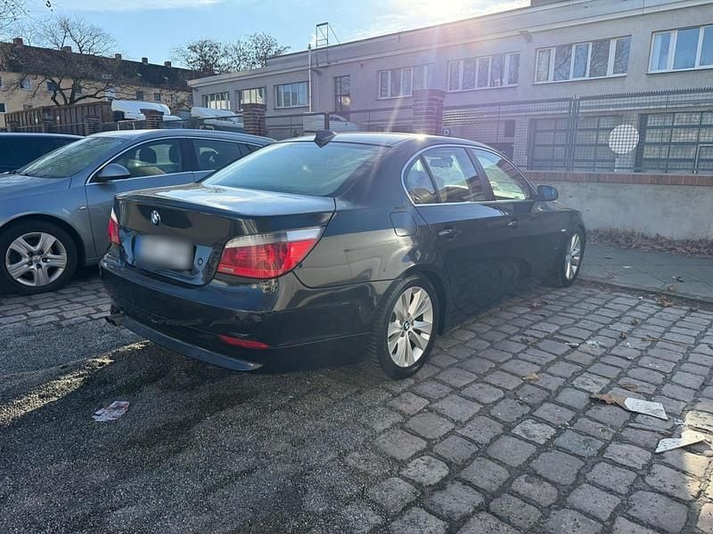 Gebraucht BMW 520 177 PS (130 kW) 2004 Schwarz Limousine