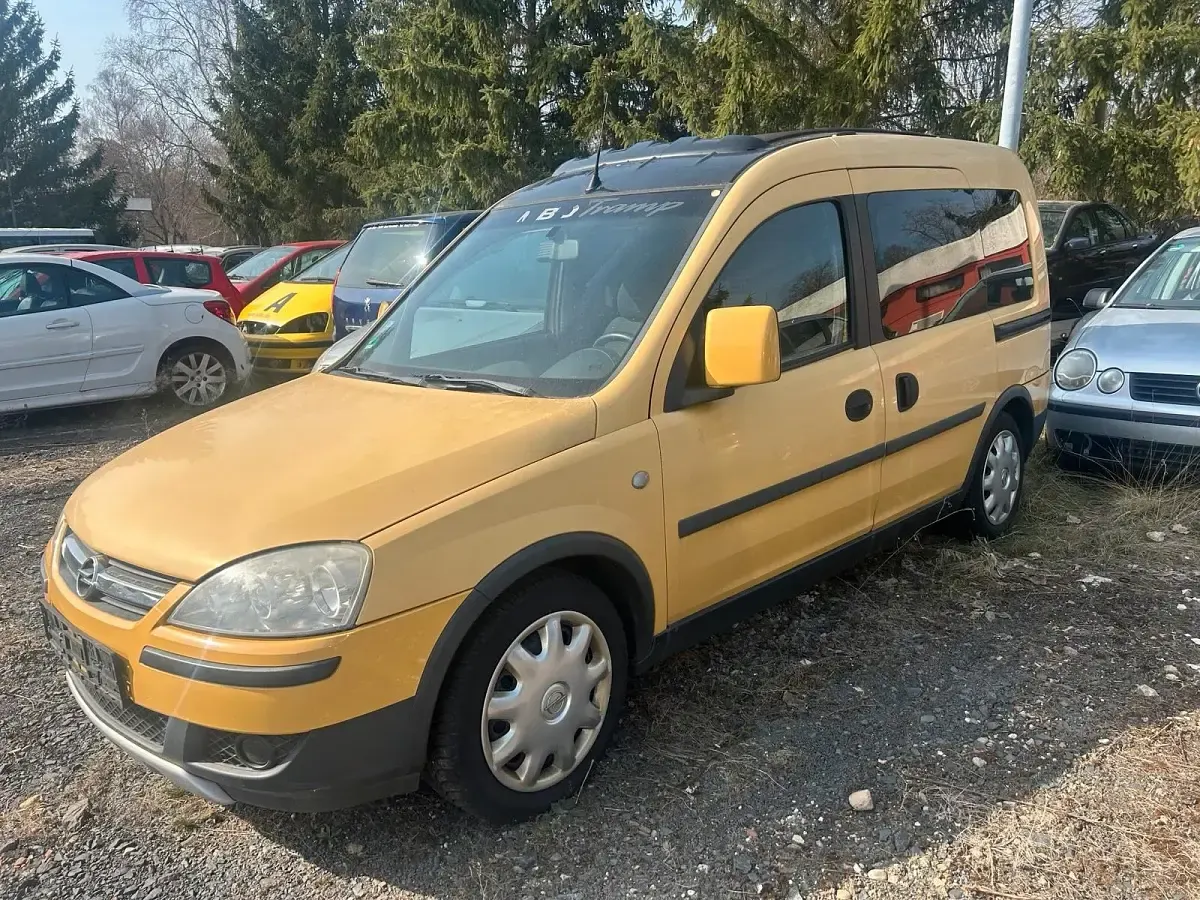Gebraucht Opel Combo 90 PS (66 kW) 2005 Gelb Van / Kleinbus