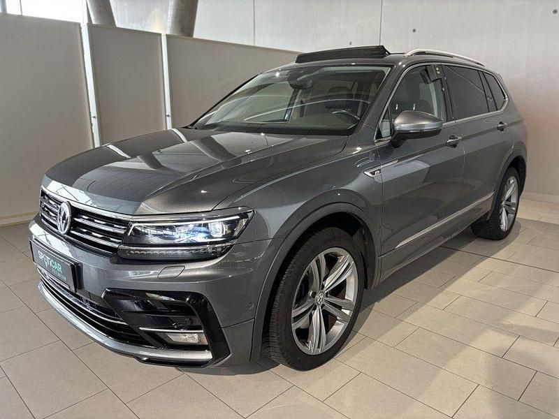 Platinum gray metallic Gebraucht 2018 VW Tiguan Allspace Highline SUV | 28.990 € (Fairer Preis) - Bild 1/4
