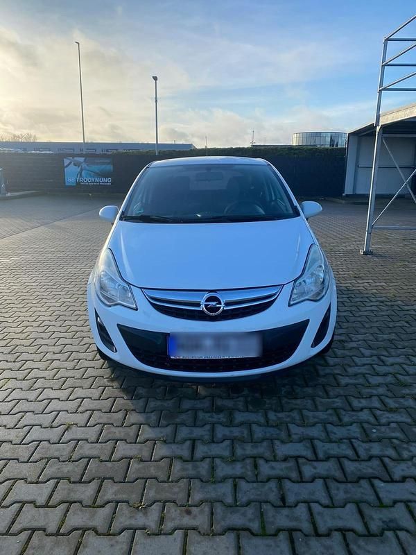 Gebraucht Opel Corsa 75 PS (55 kW) 2013 Weiß Kleinwagen