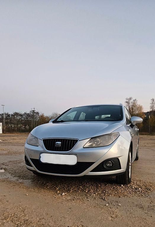 Gebraucht Seat Ibiza Style 86 PS (63 kW) 2011 Silber Limousine
