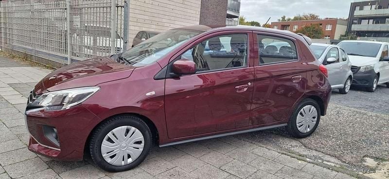 Second-hand Mitsubishi Space Star Plus 71 CP (52 kW) 2020 Maro Berlinǎ