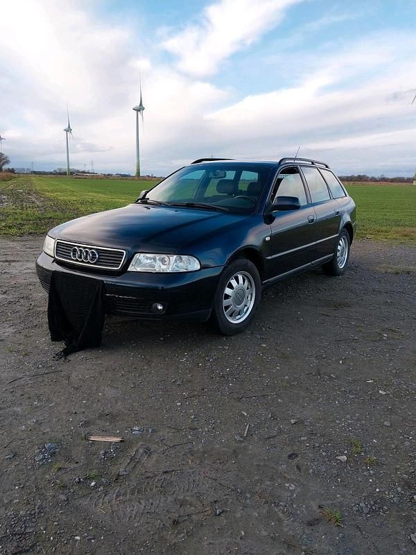 Gebraucht Audi A4 101 PS (74 kW) 1999 Blau Kombi