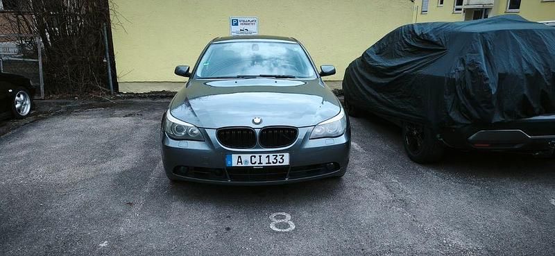 Gebraucht BMW 530 258 PS (189 kW) 2006 Grau Limousine