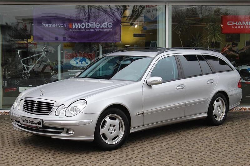 Gebraucht Mercedes E320 Avantgarde 224 PS (164 kW) 2005 Silber Limousine