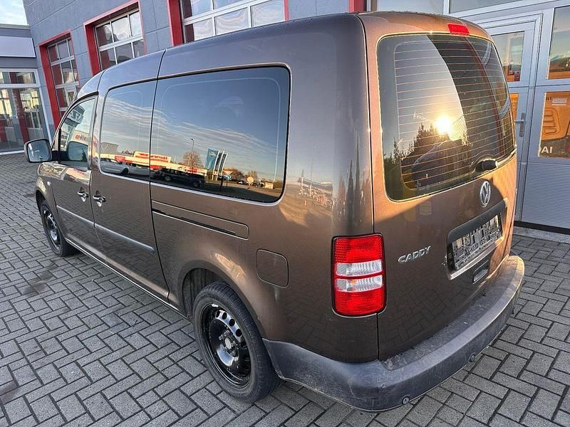 Gebraucht VW Caddy Maxi 102 PS (75 kW) 2011 Braun Van / Kleinbus