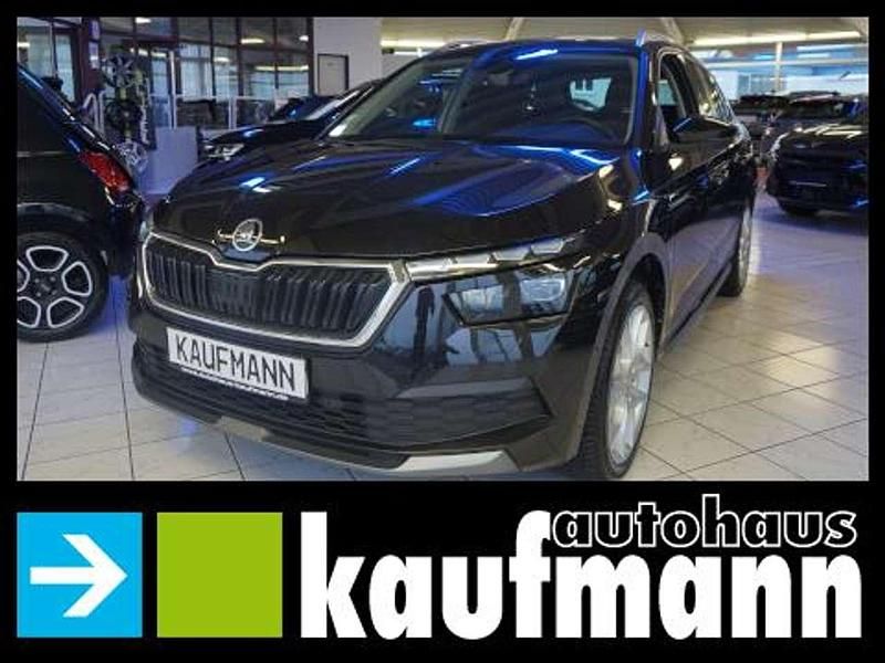Schwarzmagic perleffekt Gebraucht 2023 Skoda Kamiq Clever SUV | 21.490 € - Bild 1/4