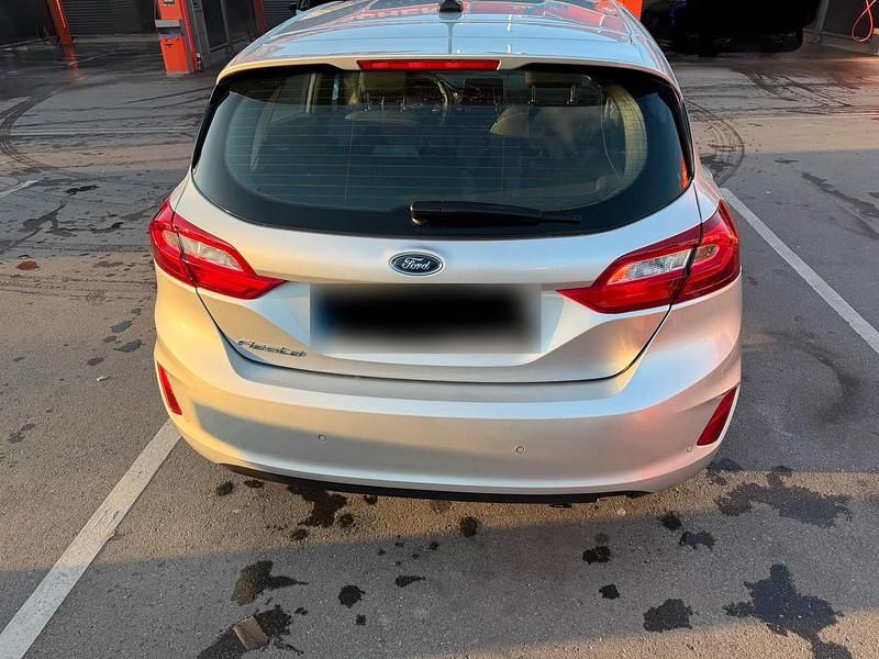 Gebraucht Ford Fiesta Titanium 101 PS (74 kW) 2020 Silber Kleinwagen
