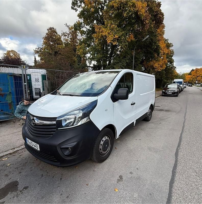 Weiß Gebraucht 2015 Opel Vivaro Van / Kleinbus | 8.100 € (Fairer Preis) - Bild 1/4