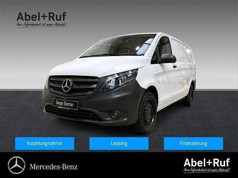 Arktikweiß Gebraucht 2023 Mercedes Vito Limousine | 37.299 € - Bild 1/4