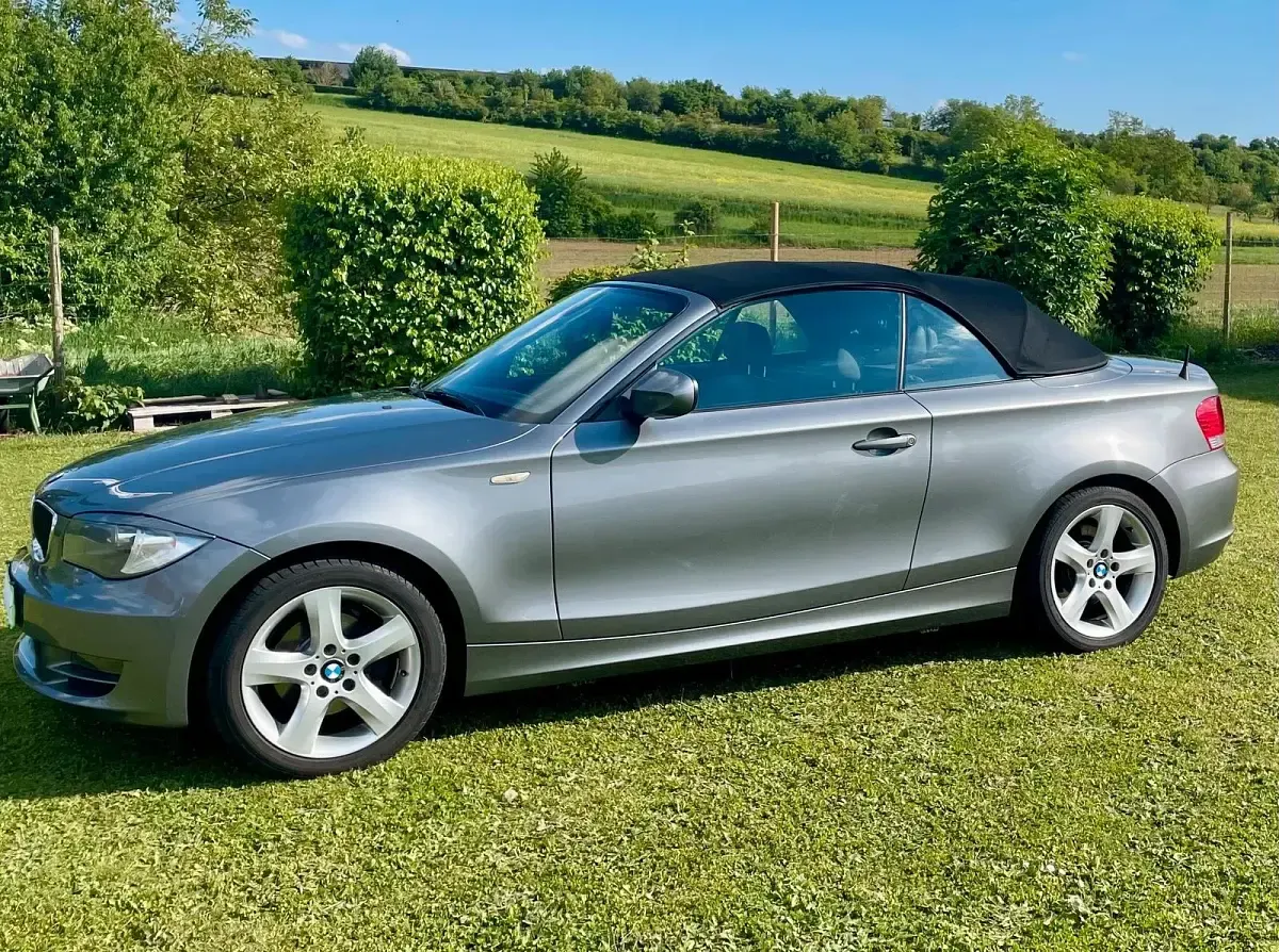 Gebraucht BMW 118 Cabriolet 143 PS (105 kW) 2010 Silber Cabrio