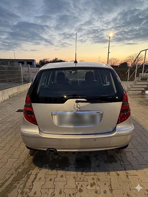 Gebraucht Mercedes 200 2005 Silber Limousine