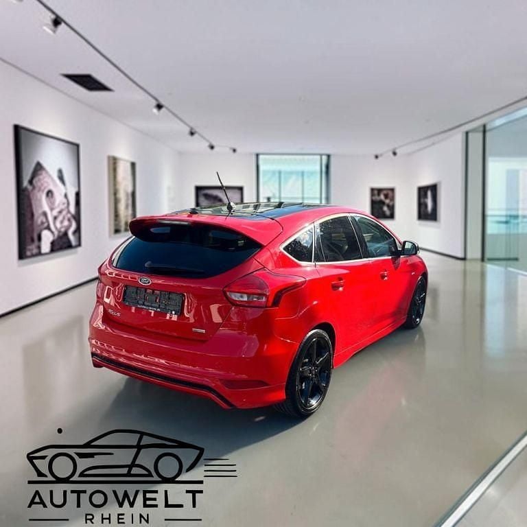 Usata Ford Focus ST-Line 125 CV (91 kW) 2017 Rosso Berlina