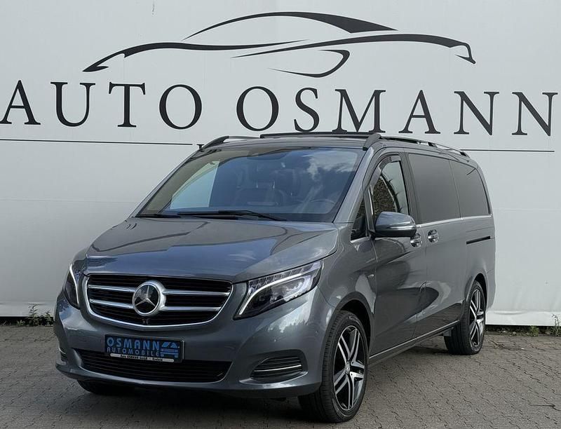 Grau Gebraucht 2017 Mercedes V250 Exclusive Van / Kleinbus | 47.950 € (Fairer Preis) - Bild 1/4