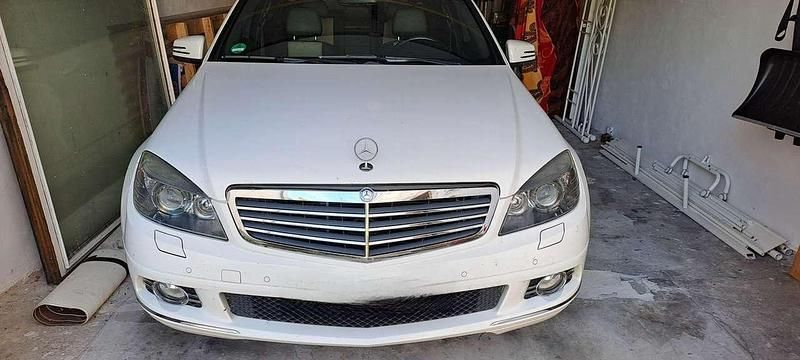 Weiß Gebraucht 2009 Mercedes C200 Edition Kombi | 6.900 € (Fairer Preis) - Bild 1/4