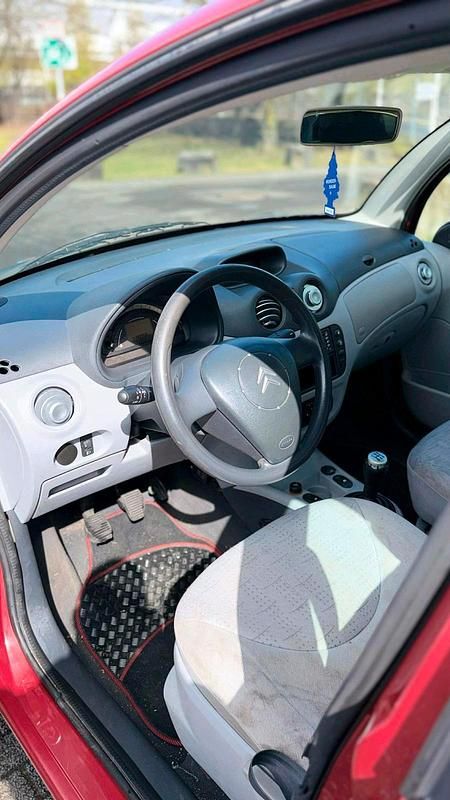 Second-hand Citroën C3 60 CP (44 kW) 2003 Roșu Hatchback