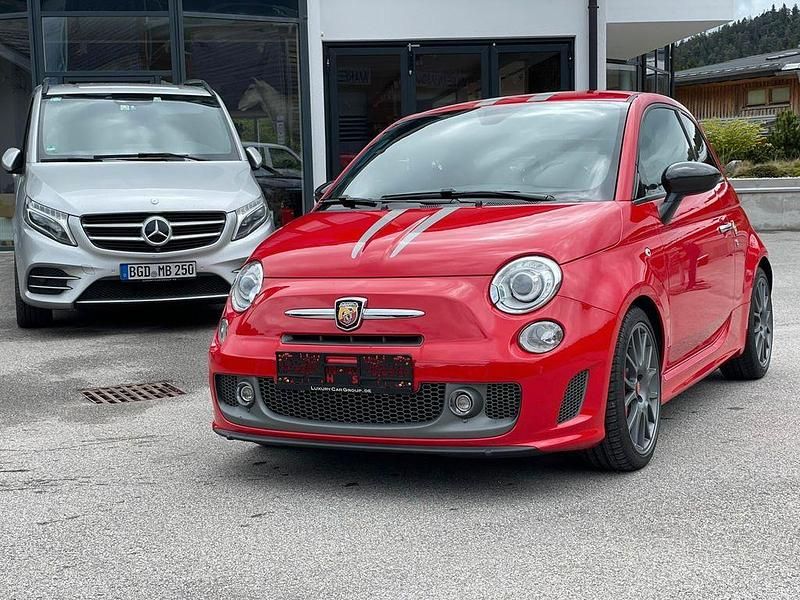 Usata Abarth 695 179 CV (131 kW) 2010 Rosso Utilitaria