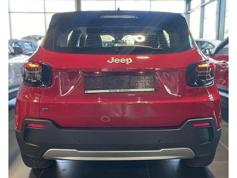 Second-hand Jeep Avenger EV Altitude 114 kW (156 CP) 2024 Roșu SUV