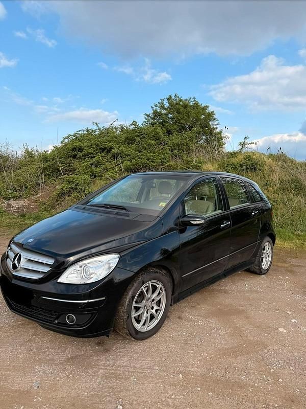 Gebraucht Mercedes B200 193 PS (141 kW) 2007 Schwarz Van / Kleinbus