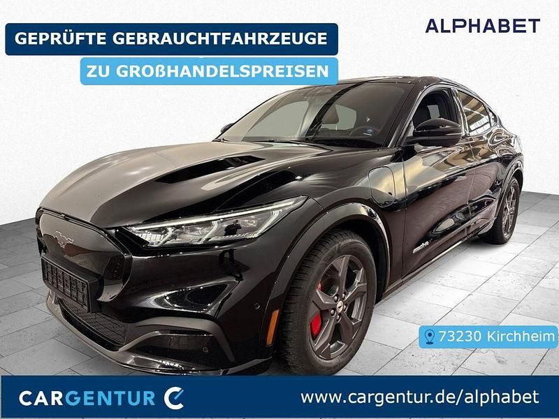 Schwarz Gebraucht 2023 Ford Mustang Mach-E Extended Range SUV | 36.207 € (Superpreis) - Bild 1/2