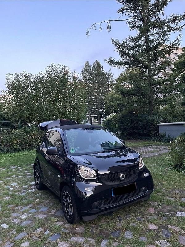 Schwarz Gebraucht 2017 Smart ForTwo Coupé Kleinwagen | 10.550 € (Fairer Preis) - Bild 1/4