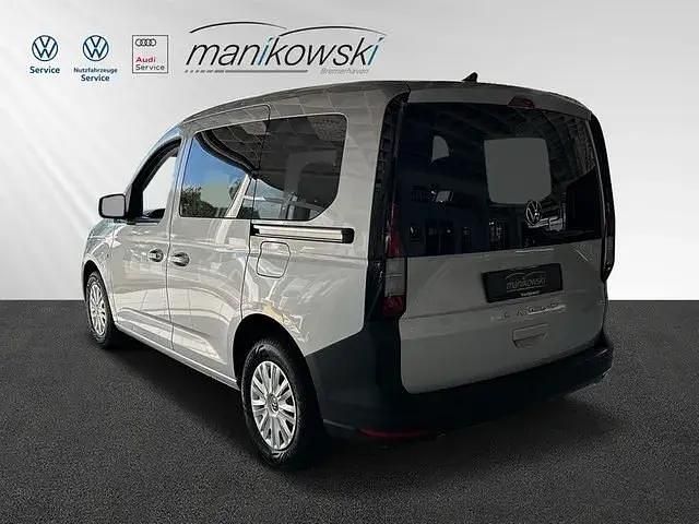 Second-hand VW Caddy 102 CP (75 kW) 2025 Argintiu Monovolum