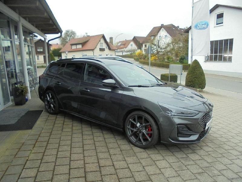 Gebraucht Ford Focus ST 280 PS (205 kW) 2023 Grau Limousine