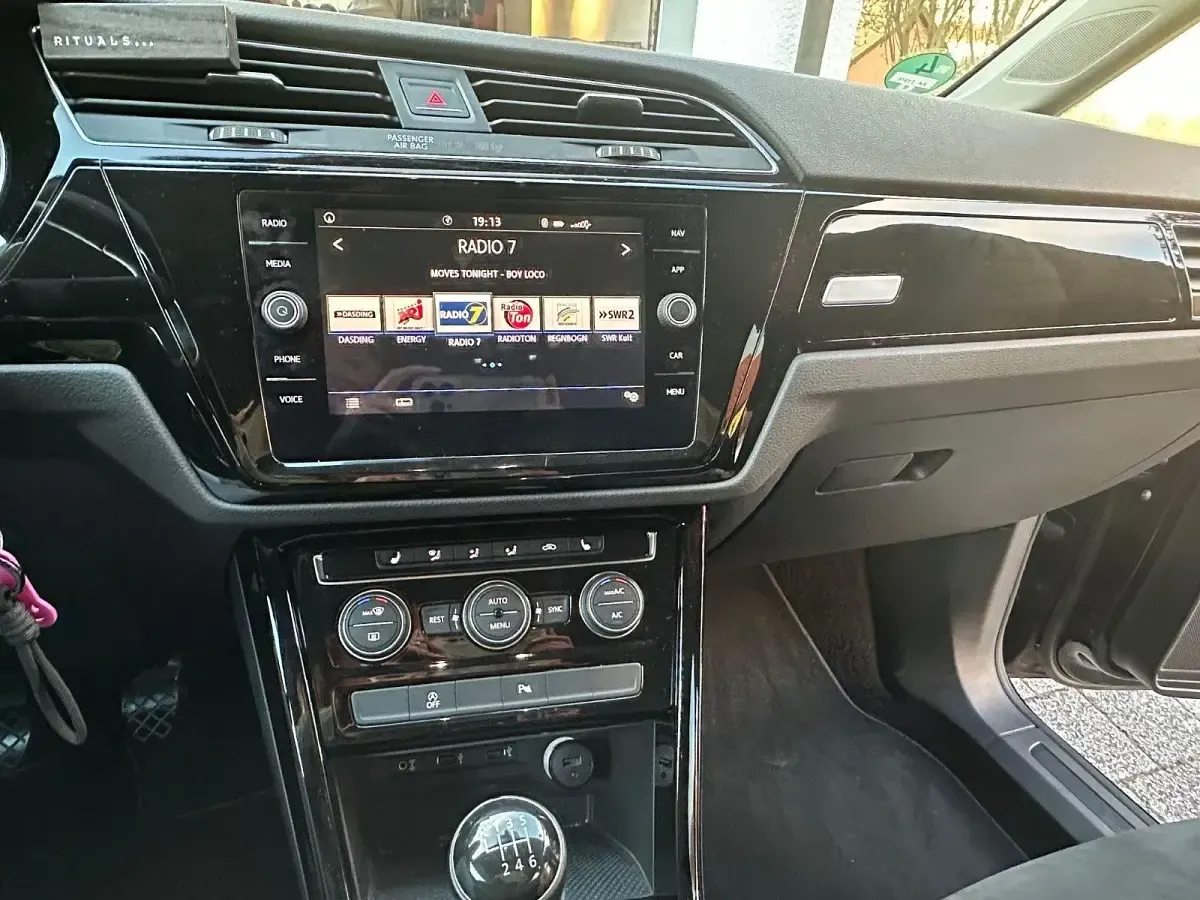 Usata VW Touran 150 CV (110 kW) 2017 Nero Monovolume