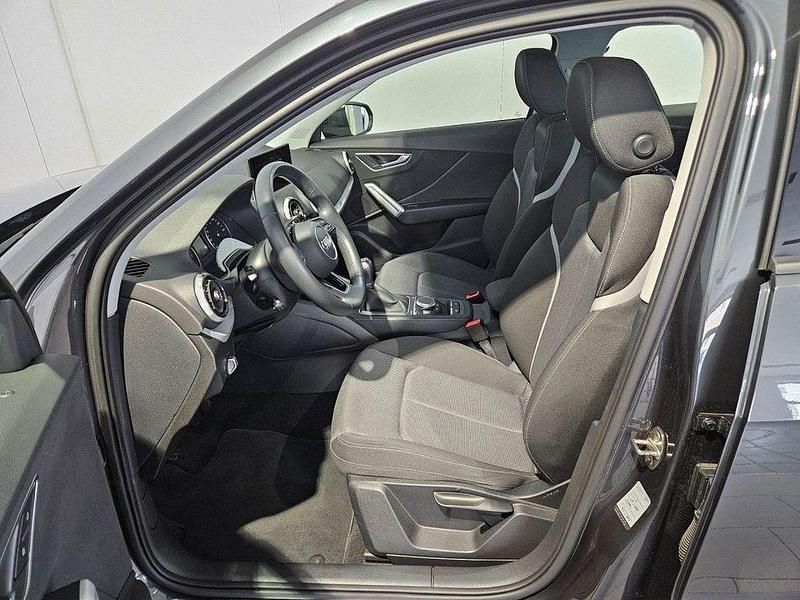 Gebraucht Audi Q2 Advanced Plus 150 PS (110 kW) 2021 Grau SUV