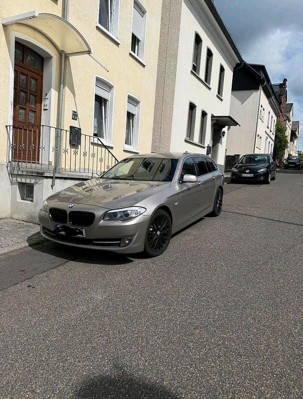Gebraucht BMW 520 184 PS (135 kW) 2012 Kombi
