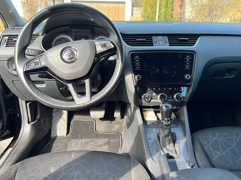 Gebraucht Skoda Octavia Clever 150 PS (110 kW) 2018 Schwarz Kombi