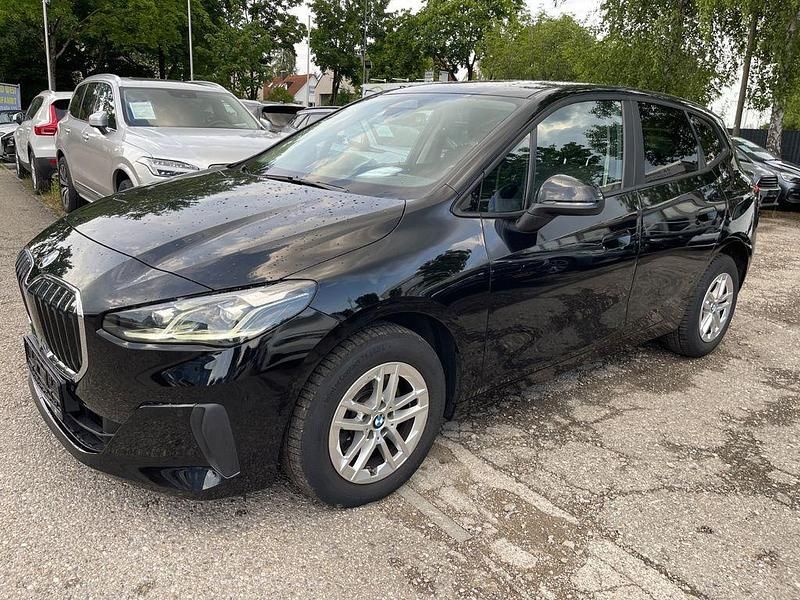 Gebraucht BMW 218 Active Tourer Luxury Line 150 PS (110 kW) 2022 Schwarz Van / Kleinbus