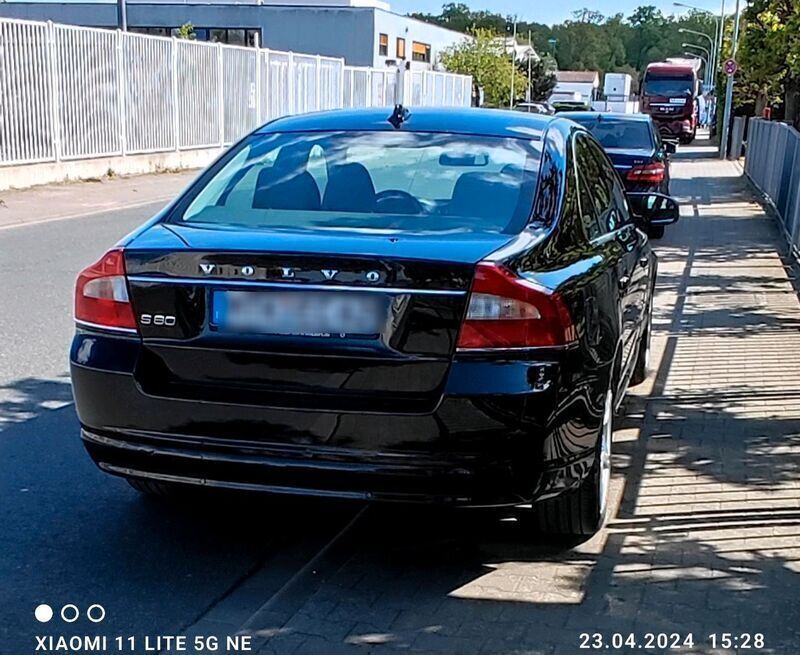 Schwarz Gebraucht 2013 Volvo S80 Pro Limousine | 13.000 € - Bild 1/4