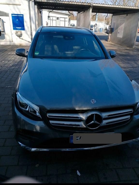 Gebraucht Mercedes GLC220 170 PS (125 kW) 2018 Grau SUV