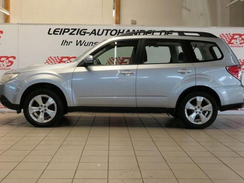 Gebraucht Subaru Forester Comfort 147 PS (108 kW) 2012 Silber SUV