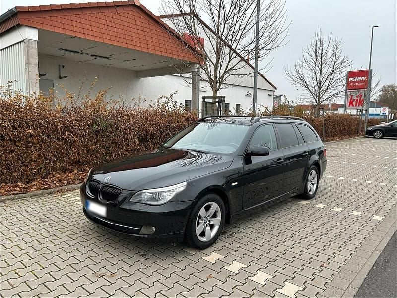 Gebraucht BMW 523 192 PS (141 kW) 2007 Schwarz Kombi