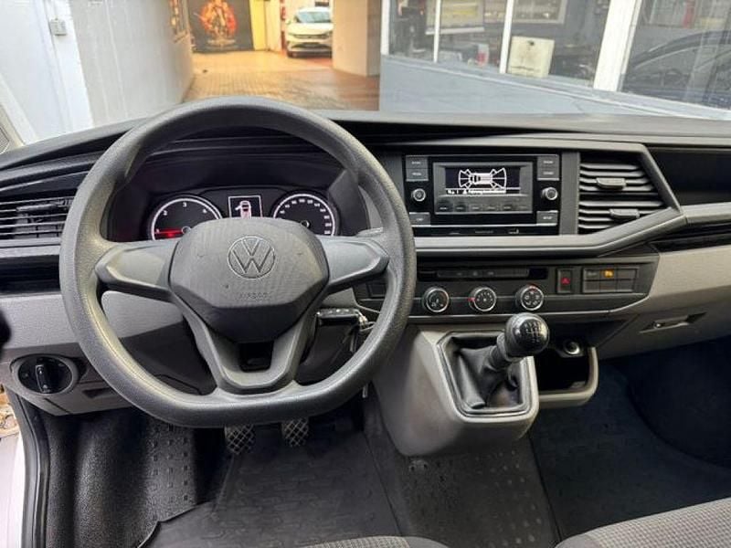 Gebraucht VW T6.1 110 PS (80 kW) 2021 Candyweiß Van