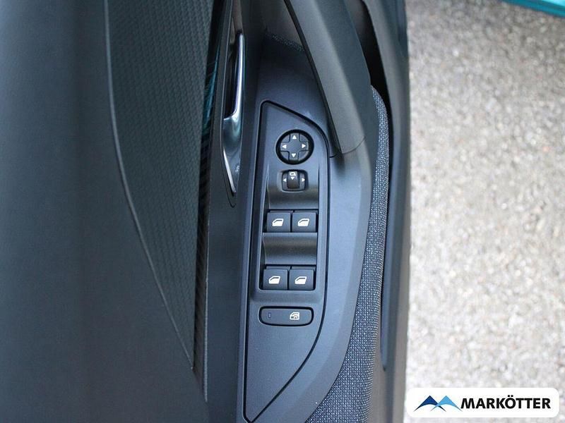 Neu Peugeot 2008 Business-Line 145 PS (106 kW) 2026 Blau SUV